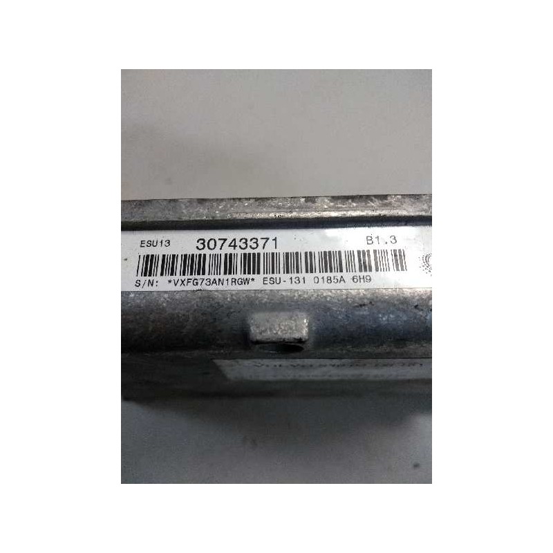 Recambio de centralita motor uce para volvo s40 berlina 1.8 flexifuel cat referencia OEM IAM 30743371 ESU131 0185A B13