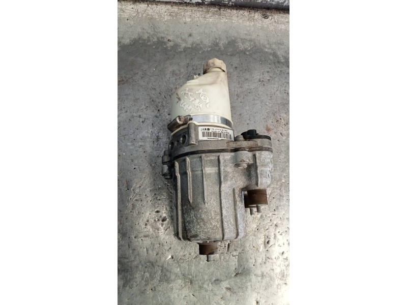 Recambio de bomba direccion para opel astra h berlina enjoy referencia OEM IAM 13276990  