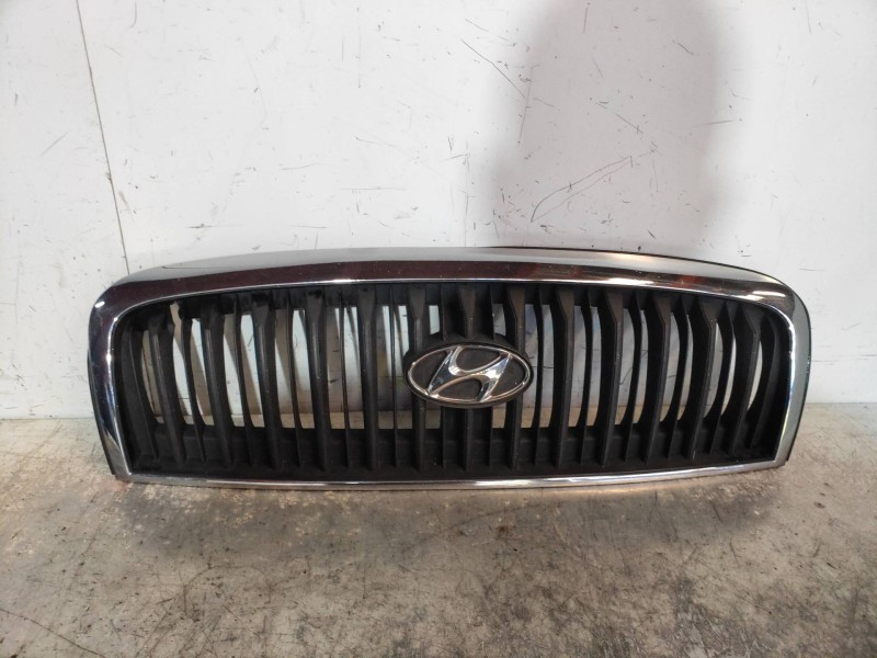 Recambio de rejilla delantera para hyundai sonata (y4) 2.0i 16v gls (2002) referencia OEM IAM 863503D000  
