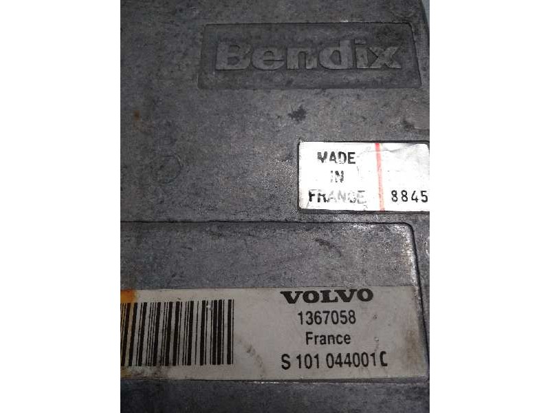Recambio de centralita motor uce para volvo serie 240 berlina referencia OEM IAM S101044001C 1367058 