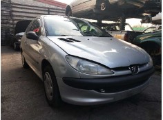 peugeot 206 berlina del año 2002