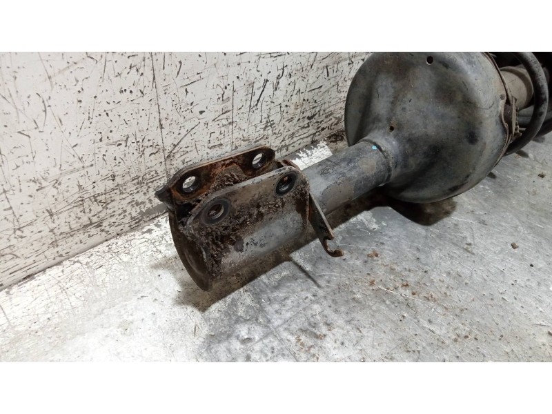 Recambio de amortiguador delantero izquierdo para renault kangoo (f/kc0) confort expression referencia OEM IAM 7700428438D  