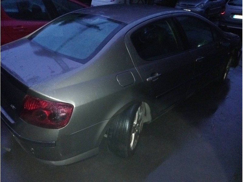 peugeot 407 del año 2004