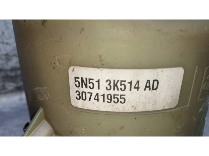 Recambio de bomba direccion para volvo c30 d5 kinetic referencia OEM IAM 5N513K514AD  