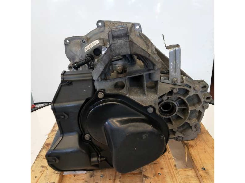 ford focus berlina (cap) del año 2005