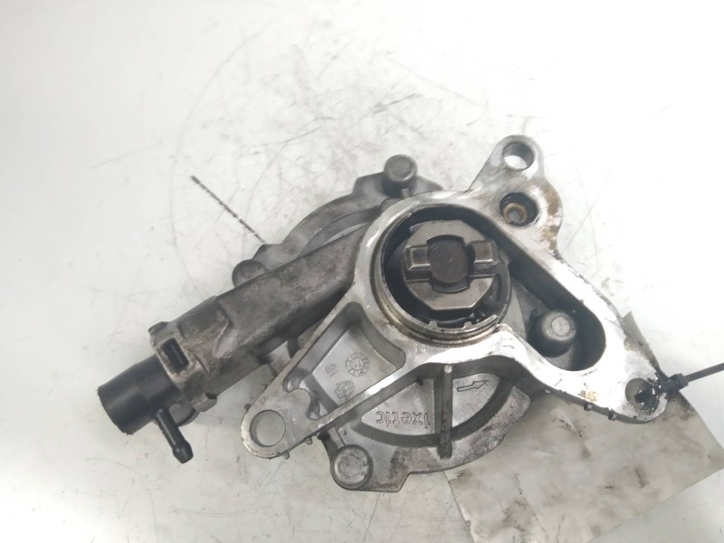 Recambio de depresor freno / bomba vacio para renault trafic combi (ab 4.01) passenger black edition referencia OEM IAM 14650257 Recambio de depresor freno / bomba vacio para renault trafic combi (ab 4.01) passenger black edition referencia OEM IAM 14650257