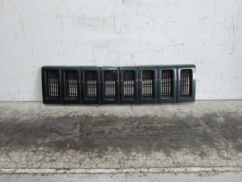 Recambio de rejilla delantera para jeep gr.cherokee (zj)/(z) 5.2 ltd. (zj) referencia OEM IAM   