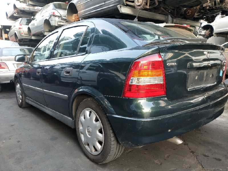 opel astra g berlina del año 1998