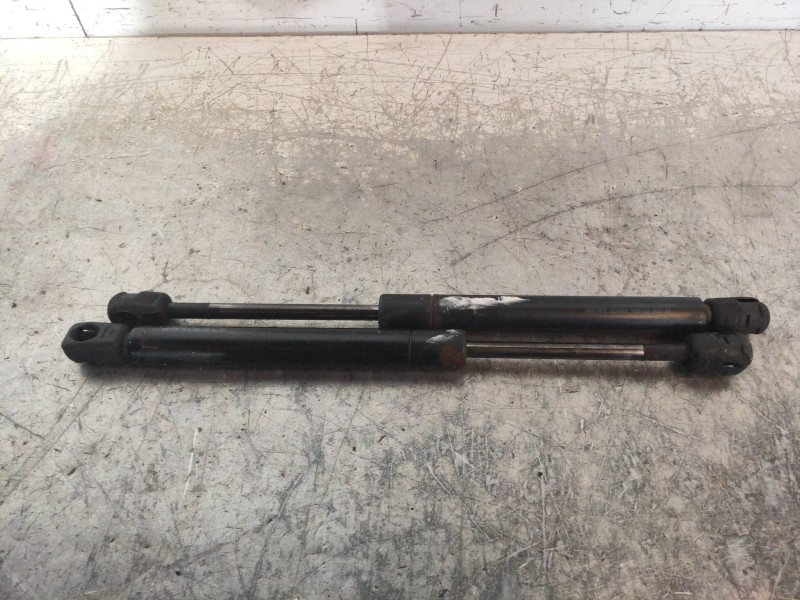 Recambio de amortiguadores maletero / porton para hyundai sonata (y4) 2.0i 16v gls (2002) referencia OEM IAM 817713D001  