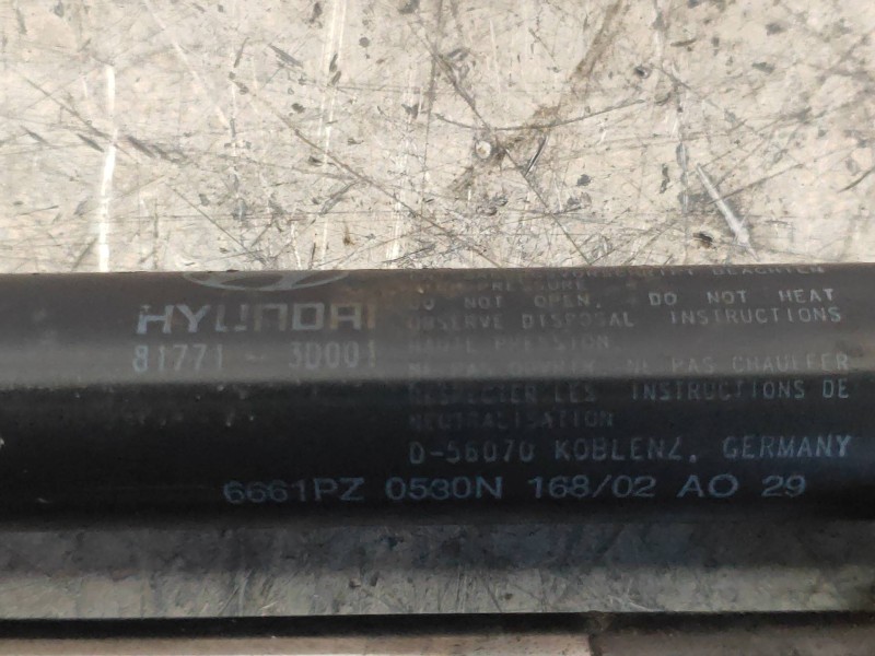 Recambio de amortiguadores maletero / porton para hyundai sonata (y4) 2.0i 16v gls (2002) referencia OEM IAM 817713D001  