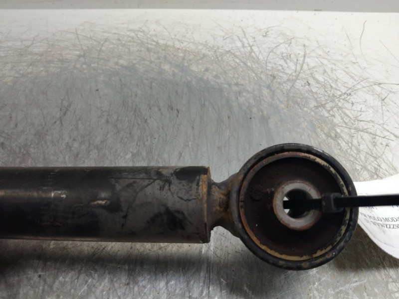 Recambio de amortiguador trasero para volkswagen polo (9n3) 1.4 tdi referencia OEM IAM   