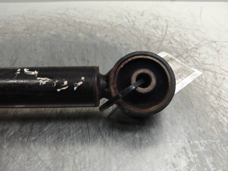 Recambio de amortiguador trasero para volkswagen polo (9n3) 1.4 tdi referencia OEM IAM   
