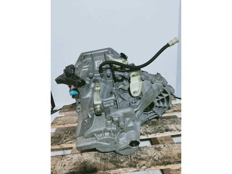 Recambio de caja cambios para renault scenic iii grand dynamique referencia OEM IAM ND4012 A001923 