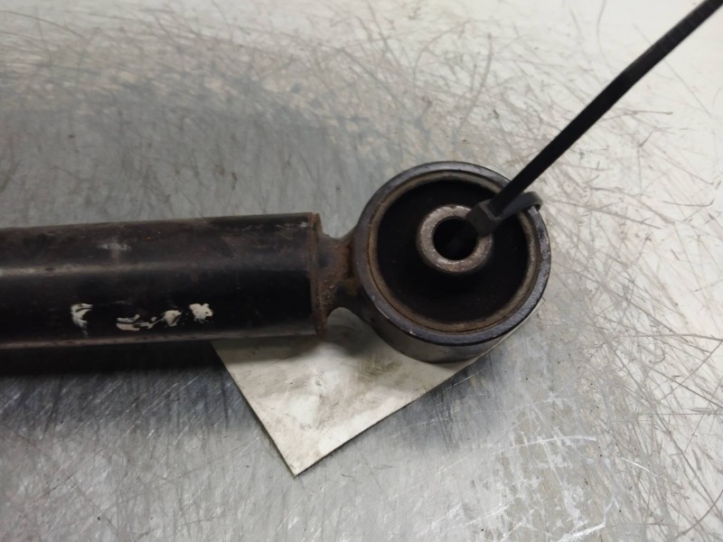 Recambio de amortiguador trasero para volkswagen polo (9n3) 1.4 tdi referencia OEM IAM   