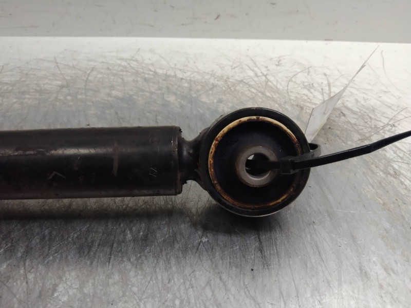 Recambio de amortiguador trasero para volkswagen polo (6c1) 1.0 referencia OEM IAM 6C0513025AH  