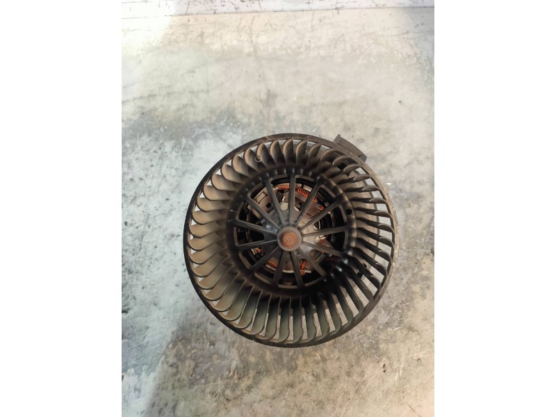 Recambio de motor calefaccion para citroen c4 cactus feel referencia OEM IAM T4054001  