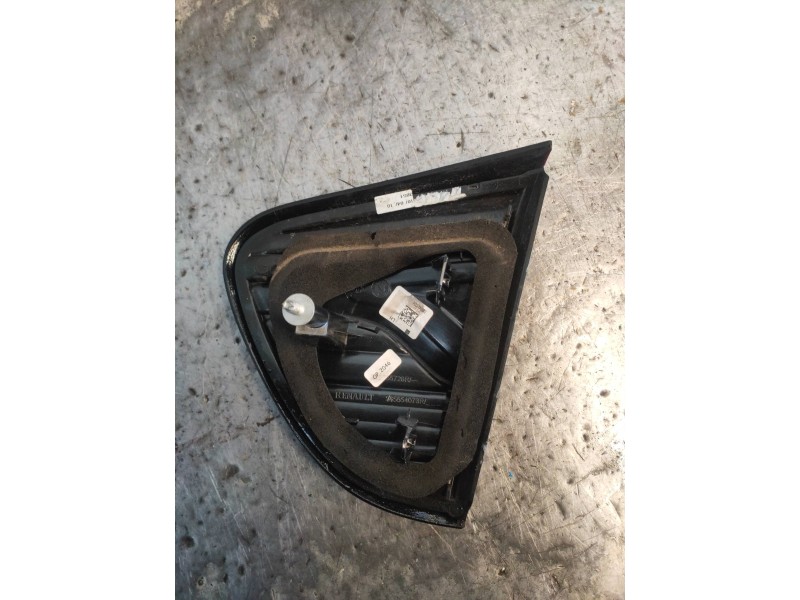 Recambio de piloto trasero izquierdo interior para renault captur life referencia OEM IAM 265554078R  