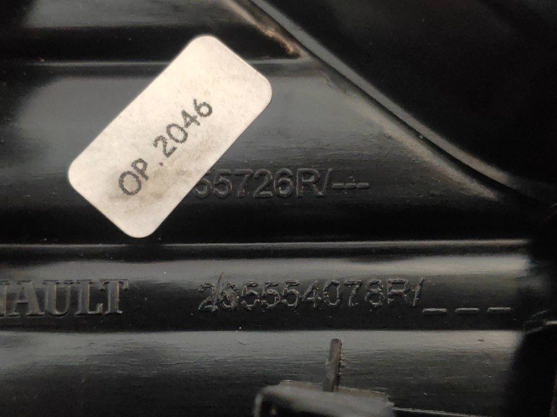 Recambio de piloto trasero izquierdo interior para renault captur life referencia OEM IAM 265554078R  