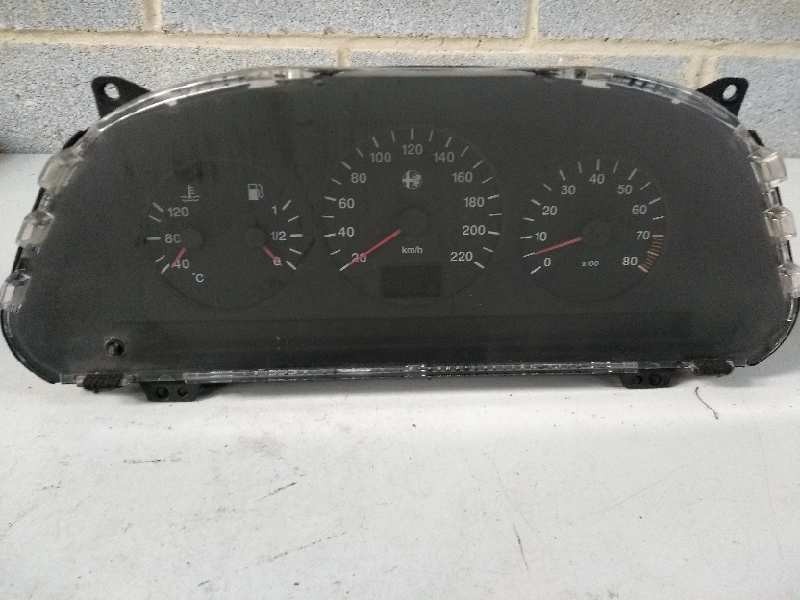 Recambio de cuadro instrumentos para alfa romeo 146 1.6 16v cat referencia OEM IAM 60630043 6028251 