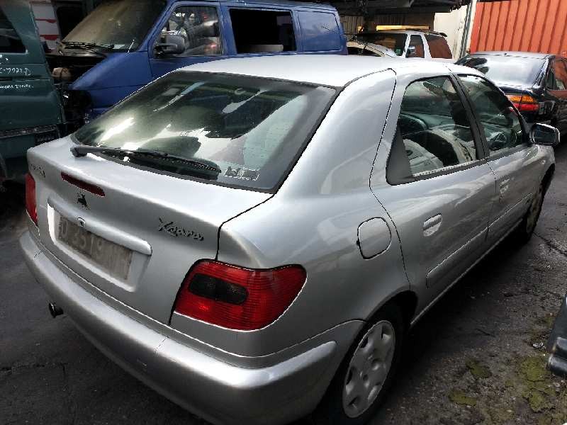 citroen xsara berlina del año 2000