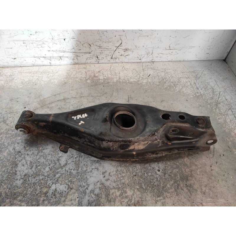 Recambio de brazo suspension inferior trasero derecho para mercedes clase c (w203) berlina 220 cdi (203.006) referencia OEM IAM 