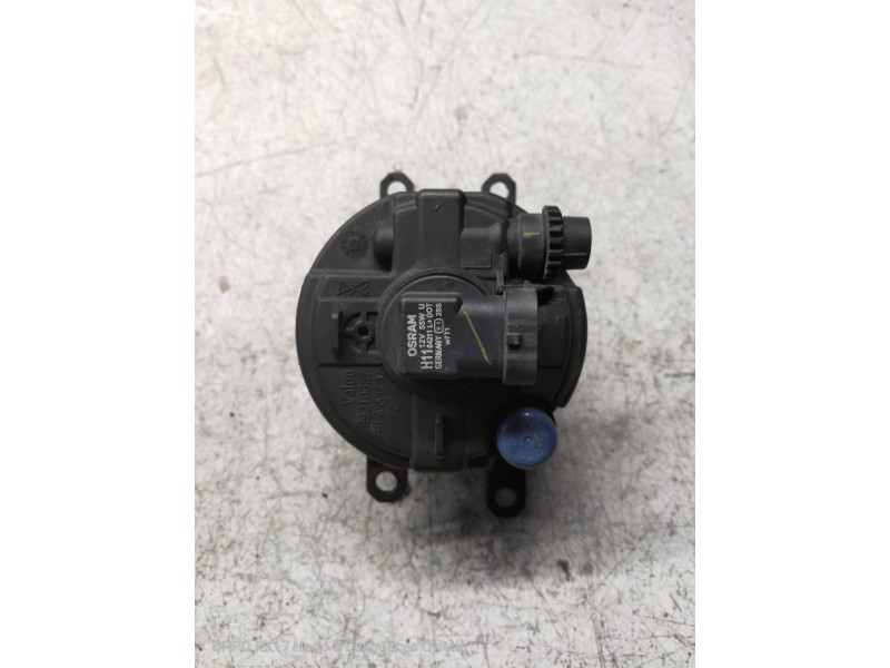 Recambio de faro antiniebla izquierdo para toyota avensis wagon (t25) 2.0 turbodiesel cat referencia OEM IAM   