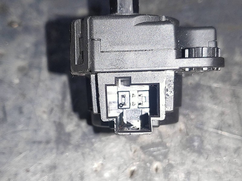 Recambio de motor apertura trampillas climatizador para citroen c4 cactus feel referencia OEM IAM CX046001  