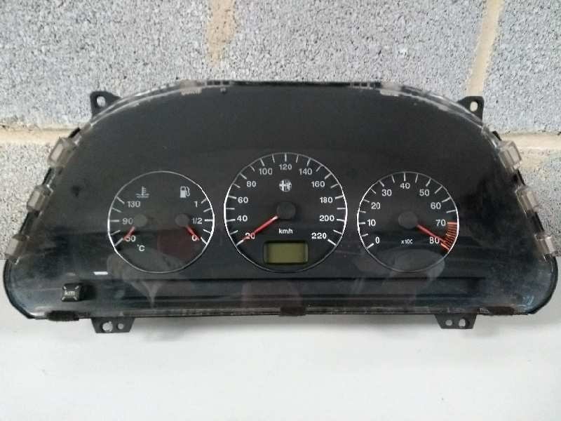 Recambio de cuadro instrumentos para alfa romeo 146 1.4 16v cat referencia OEM IAM 46557076 60284901 