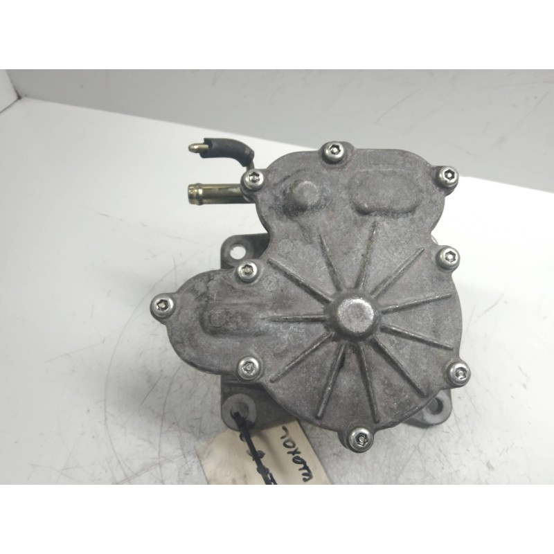 Recambio de depresor freno / bomba vacio para toyota avensis berlina (t 22) 2.0 td luna (4-ptas.) referencia OEM IAM   