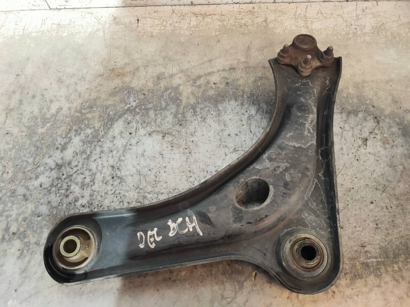 Recambio de brazo suspension inferior delantero derecho para citroen c4 cactus feel referencia OEM IAM   