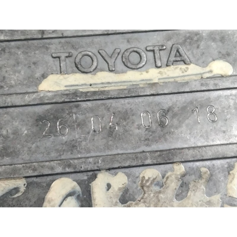 Recambio de depresor freno / bomba vacio para toyota corolla verso (r1) 2.2 turbodiesel cat referencia OEM IAM 26040618  