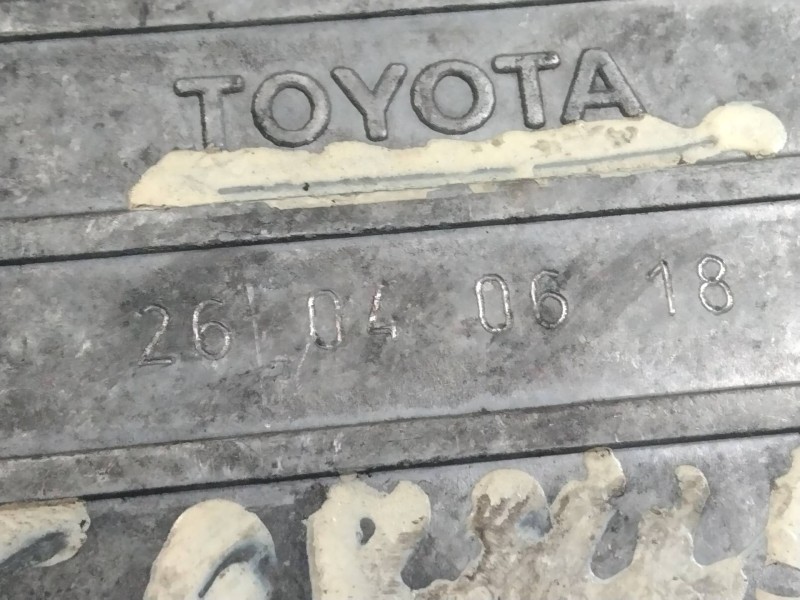 Recambio de depresor freno / bomba vacio para toyota corolla verso (r1) 2.2 turbodiesel cat referencia OEM IAM 26040618  