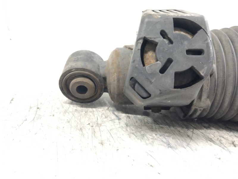 Recambio de amortiguador trasero izquierdo para volkswagen touareg (7la) tdi r5 referencia OEM IAM 7L6512021AG  