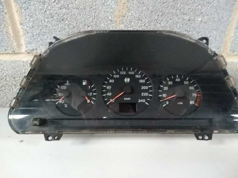 Recambio de cuadro instrumentos para alfa romeo 145 1.7 16v cat referencia OEM IAM   