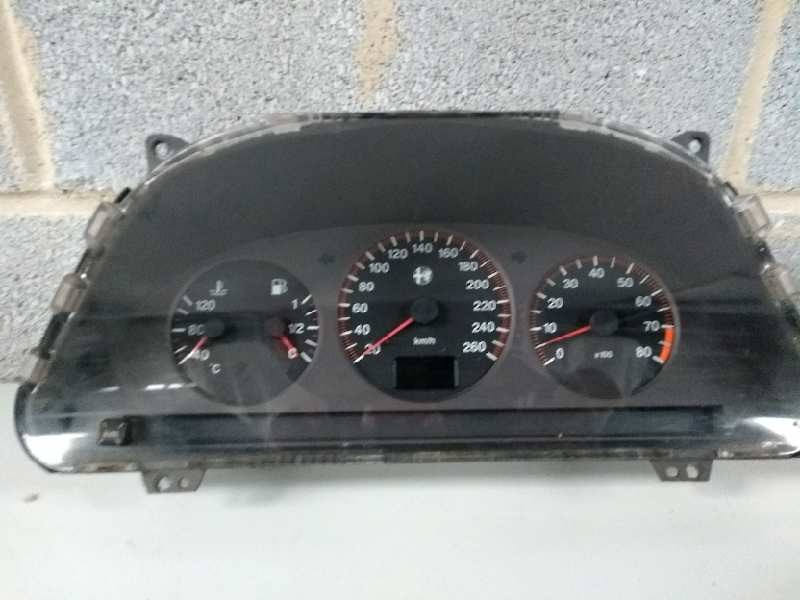 Recambio de cuadro instrumentos para alfa romeo 146 1.9 jtd cat referencia OEM IAM   