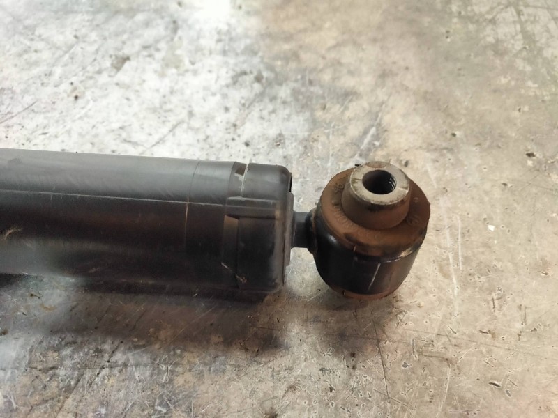 Recambio de amortiguador trasero derecho para citroen c4 cactus feel referencia OEM IAM 9809739280  