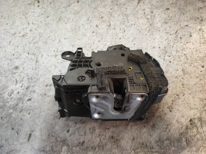 Recambio de motor cierre centralizado trasero izquierdo para renault captur life referencia OEM IAM 805027072R  