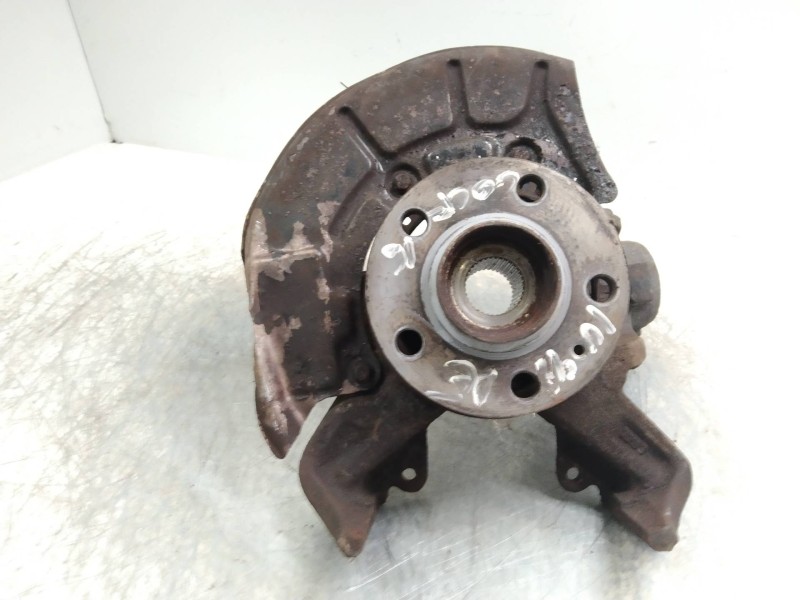 Recambio de mangueta delantera derecha para volkswagen golf iv berlina (1j1) 1.6 referencia OEM IAM   