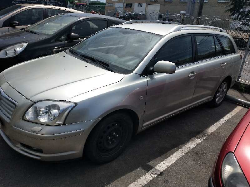 toyota avensis wagon (t25) del año 2006