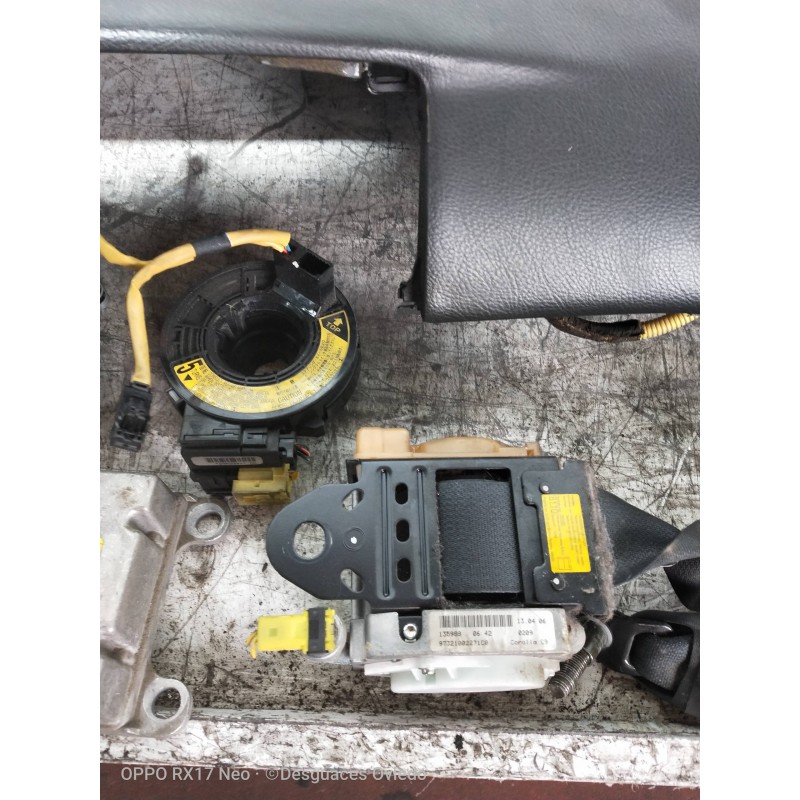 Recambio de kit airbag para toyota corolla (e12) 1.4 d-4d luna compact referencia OEM IAM   