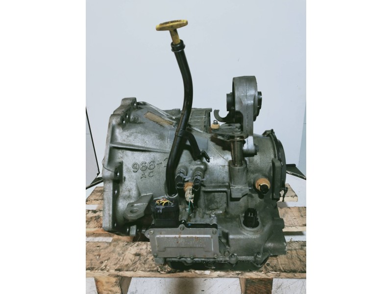 Recambio de caja cambios para chrysler voyager (rg) 3.3 lx referencia OEM IAM TPKT TPKTK 0582A3417 P04800931AB
