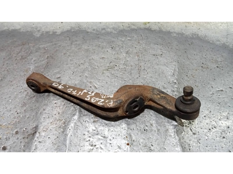 Recambio de brazo suspension inferior delantero izquierdo para peugeot 205 berlina 1.8 diesel referencia OEM IAM   