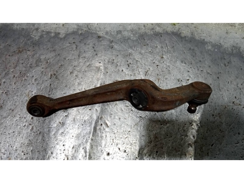 Recambio de brazo suspension inferior delantero izquierdo para peugeot 205 berlina 1.8 diesel referencia OEM IAM   