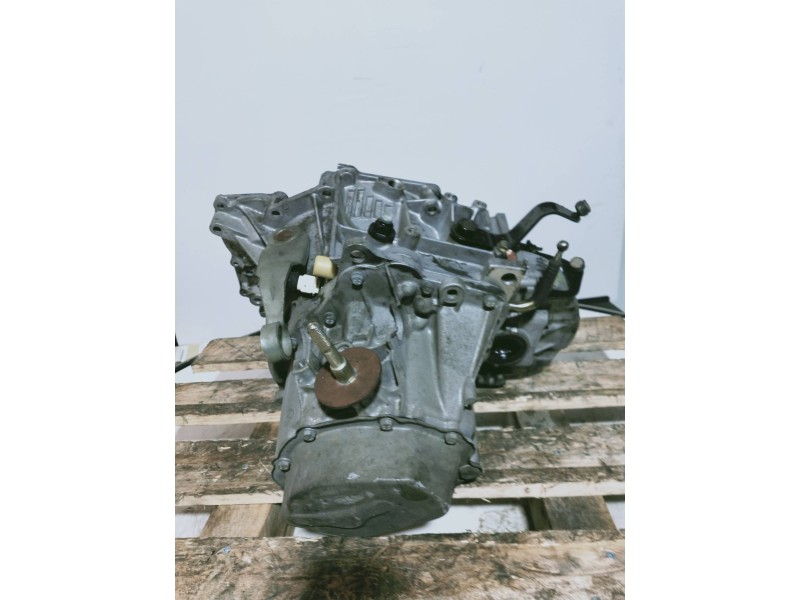 Recambio de caja cambios para peugeot partner (s1) break referencia OEM IAM 20TA74 1325184A 