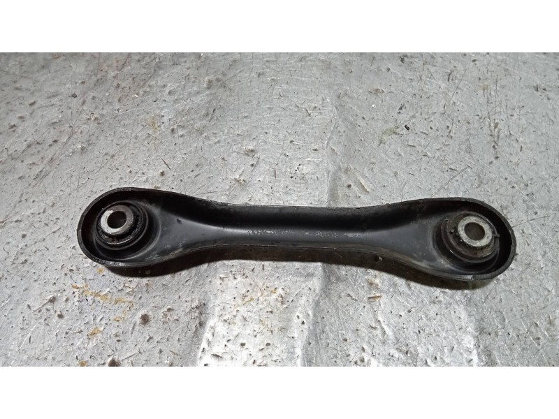 Recambio de brazo suspension superior trasero izquierdo para volvo c30 d5 kinetic referencia OEM IAM   
