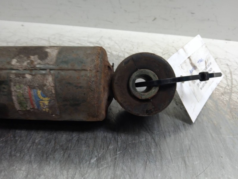 Recambio de amortiguador trasero para volkswagen t4 bus (mod. 1991) caravelle referencia OEM IAM   