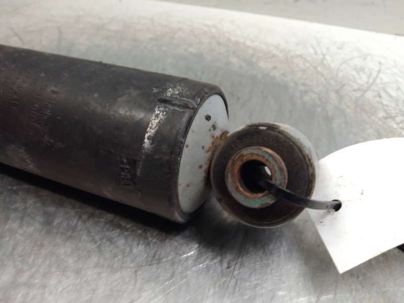 Recambio de amortiguador trasero para volkswagen t4 transporter/furgoneta (mod. 1991) combi referencia OEM IAM   
