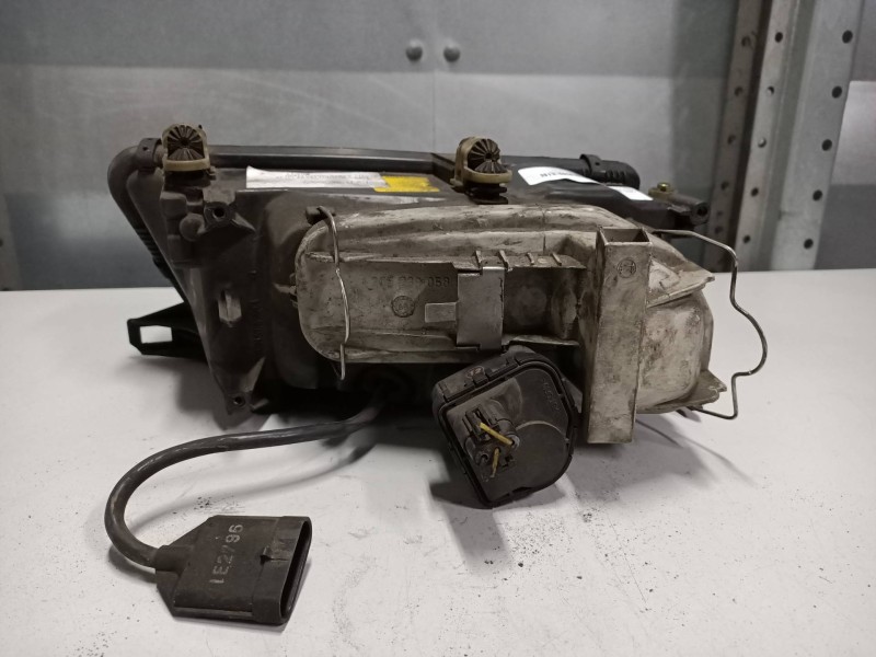 Recambio de faro derecho para alfa romeo 155 1.7 t.spark referencia OEM IAM   