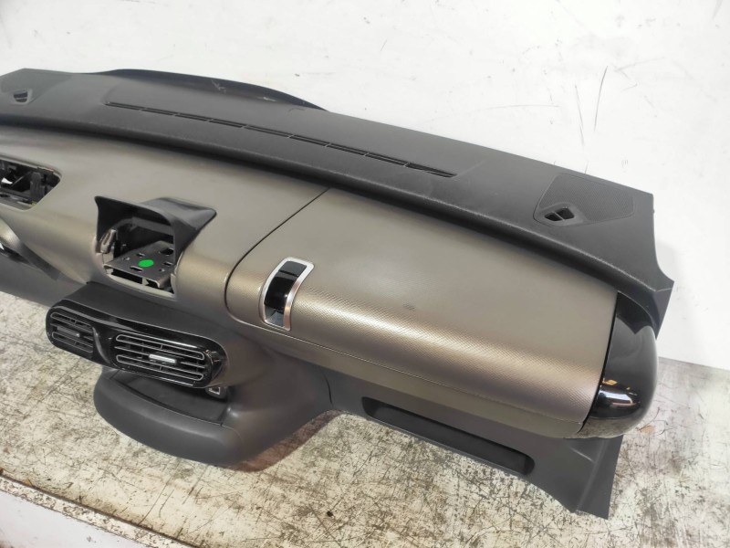 Recambio de salpicadero para citroen c4 cactus feel referencia OEM IAM   