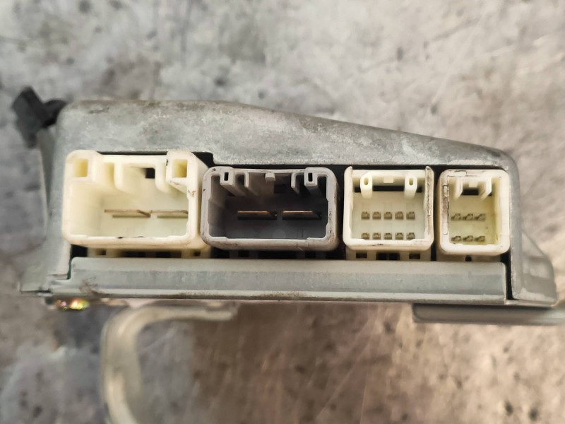 Recambio de centralita direccion para toyota corolla (e12) 2.0 d-4d sol berlina referencia OEM IAM 8965002010 LHD EATCEC046